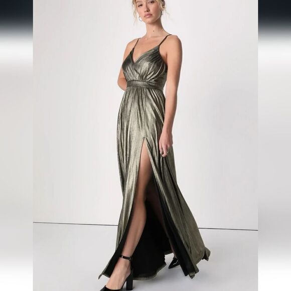 Lulus Dresses & Skirts - Lulus Beyond Exquisite Gold Metallic Lurex Maxi Dress Size Small
